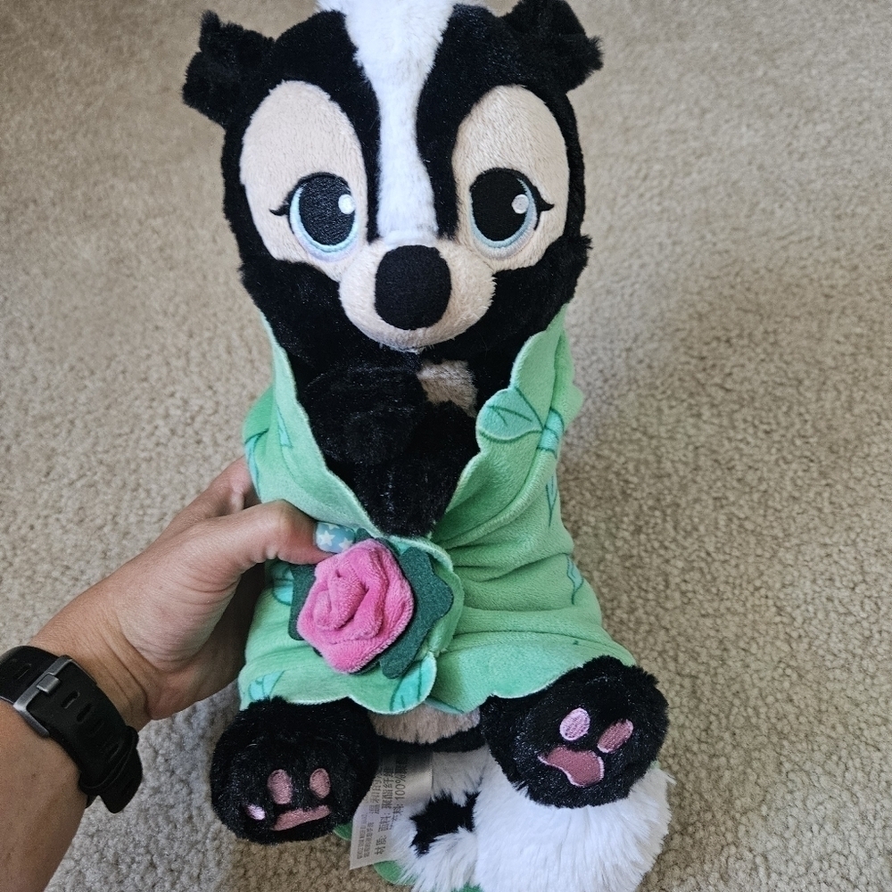 park exclusive skunk disney baby
